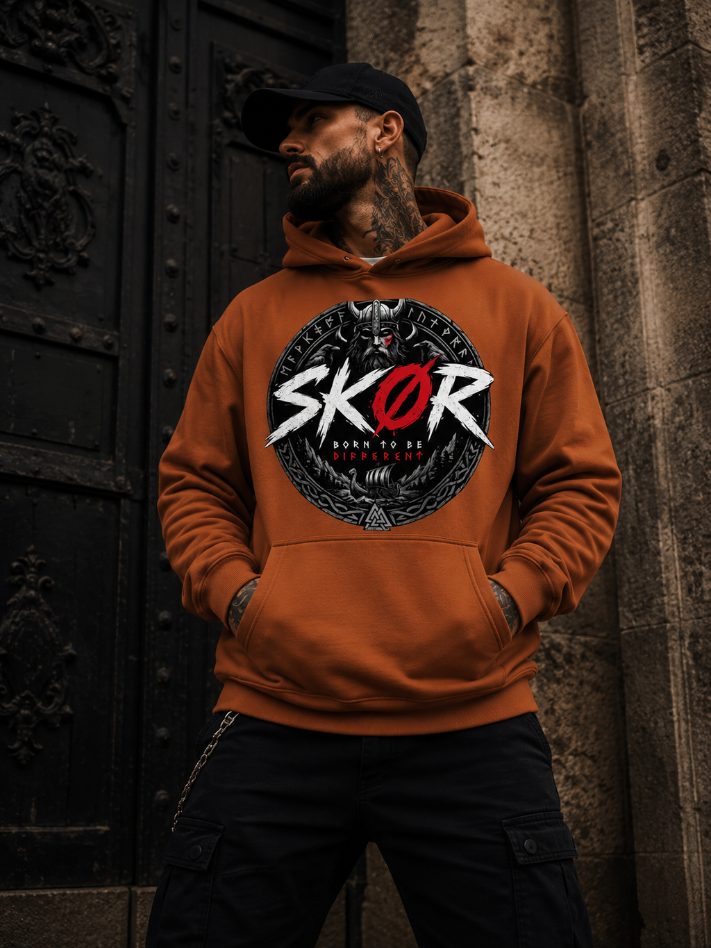 SKØR SWEAT A CAPUCHE UNISEXE BORN TO BE DIFFERENT