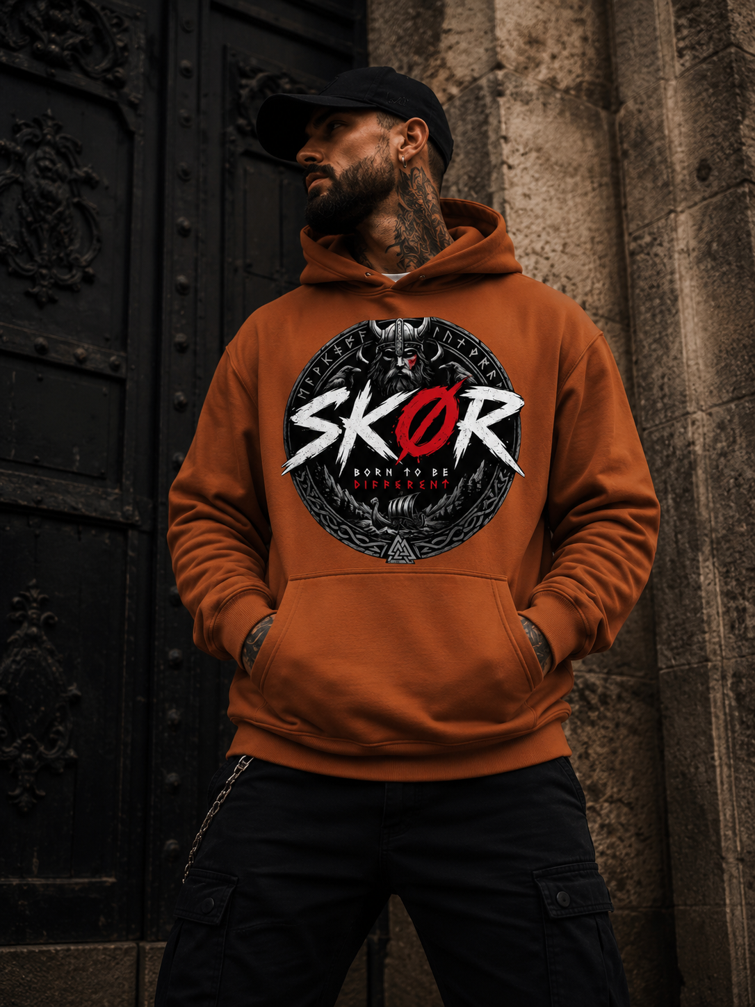 SKØR SWEAT A CAPUCHE UNISEXE BORN TO BE DIFFERENT