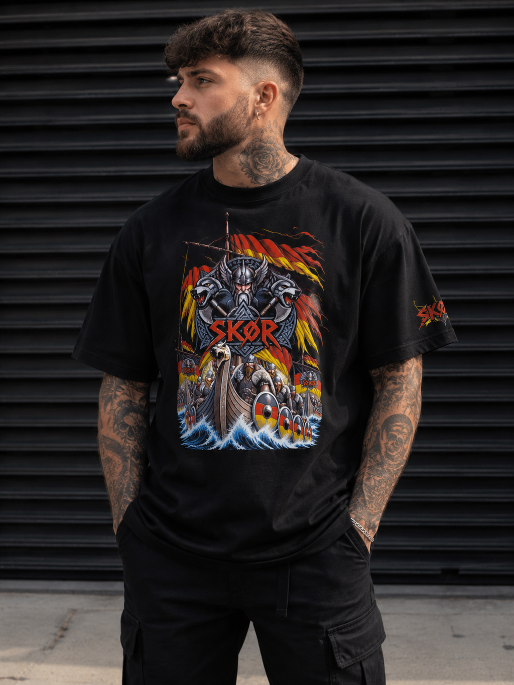 T-shirt Unisexe SKØR Viking Deutsch – Streetwear Nordique 100% Coton